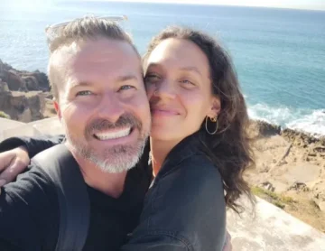 Travelling chad and his wife